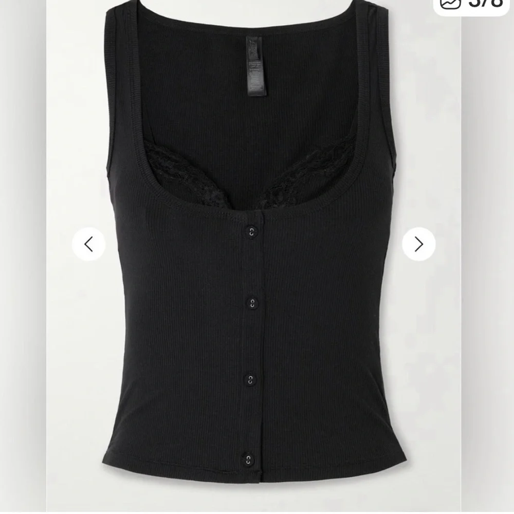 NWT ! SKIMS Black soft lounge lace tank with lace bralette! Size m PRICE FIRM - Picture 3 of 7